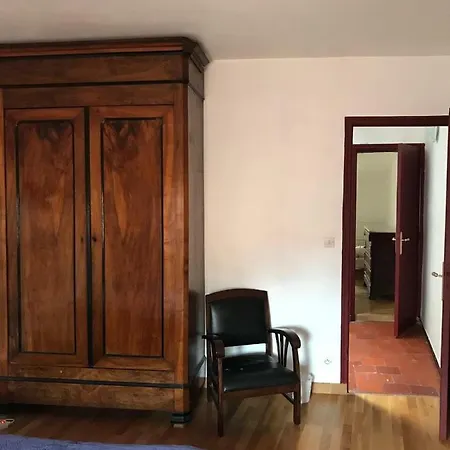 La Maison Entre Les Arenes Et La Gare 度假居 *